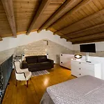 Le Tre Giare Apartment *