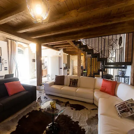 Le Tre Giare * موديكا