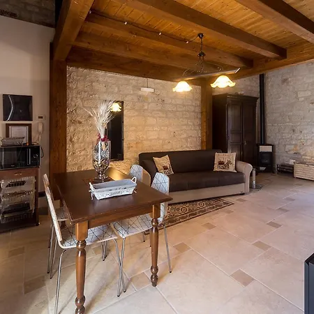 Le Tre Giare موديكا