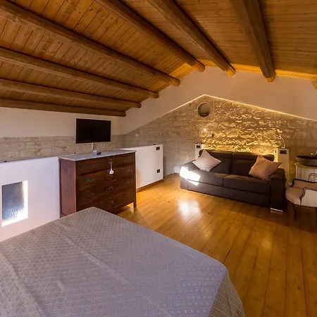 Le Tre Giare * موديكا